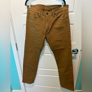 NWOT Levi’s 513 size 33x32